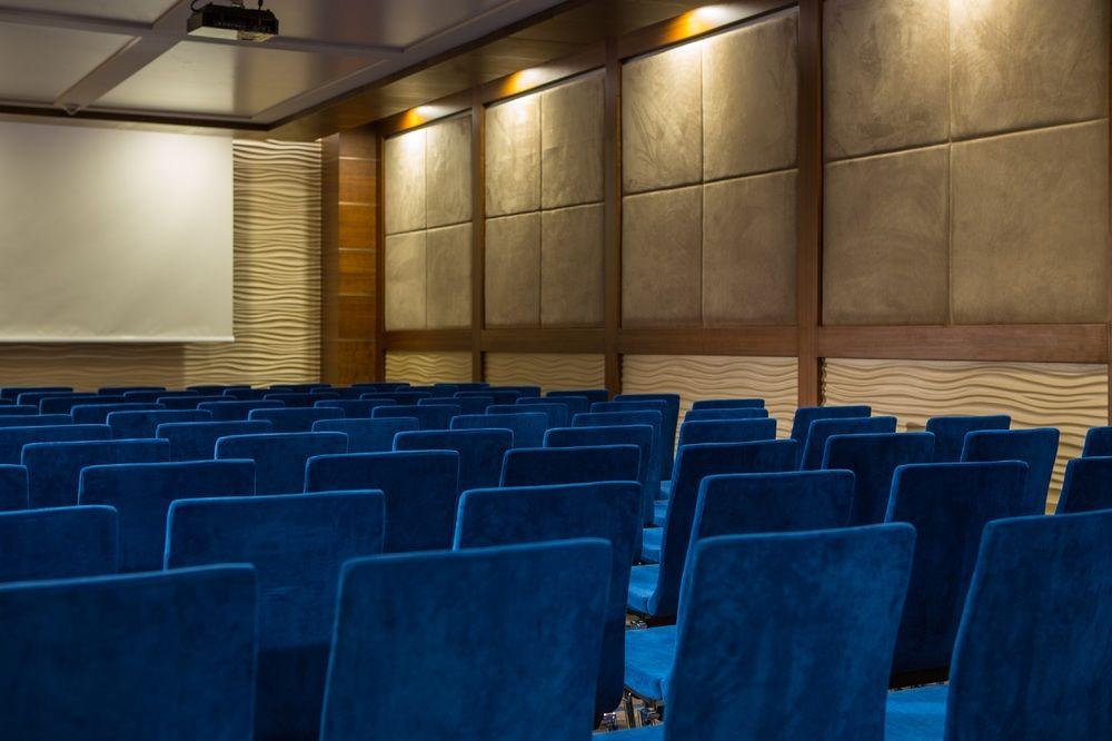 Renaissance Izmir Hotel Ngoại thất bức ảnh The auditorium