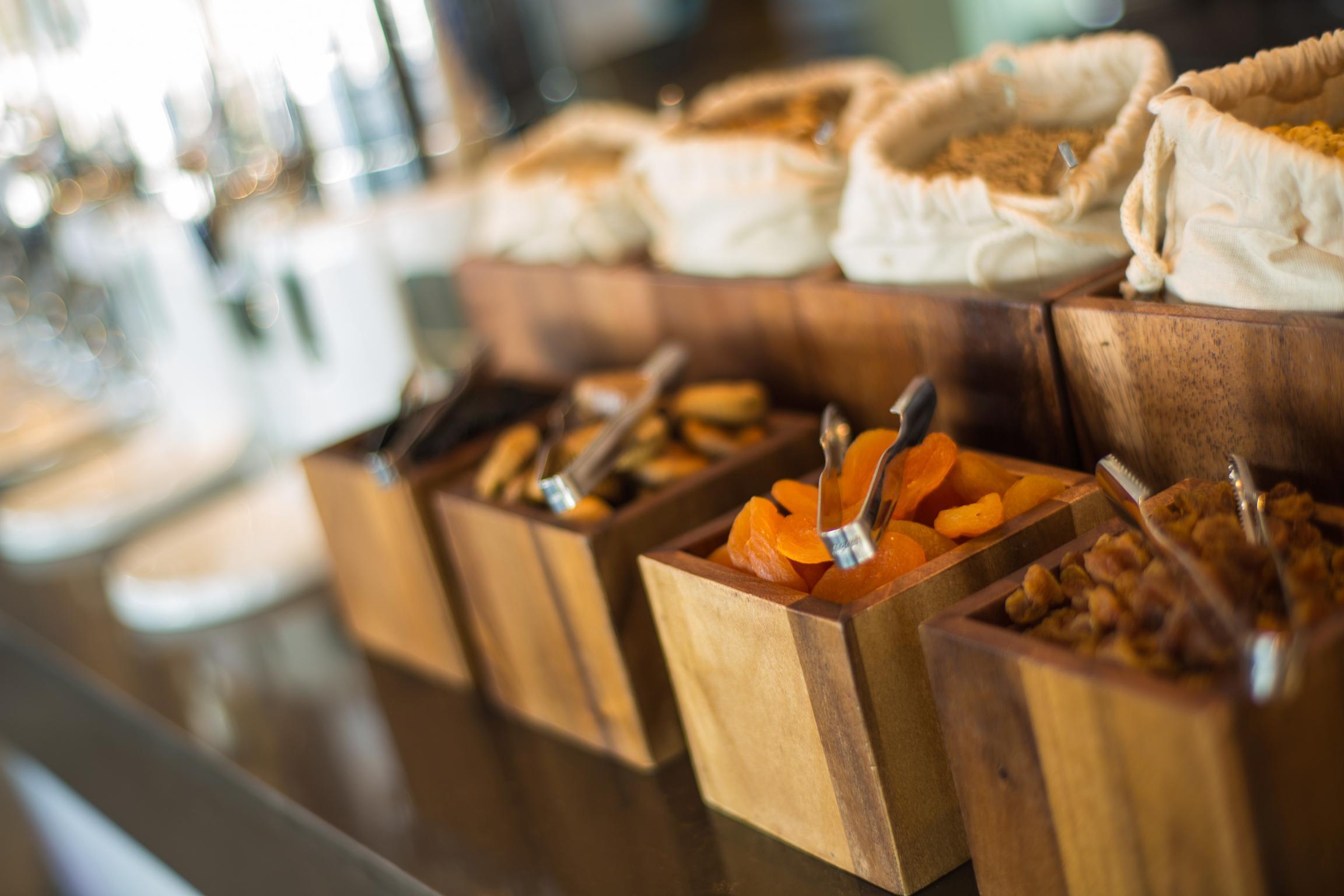 Renaissance Izmir Hotel Ngoại thất bức ảnh Dried fruit at a buffet